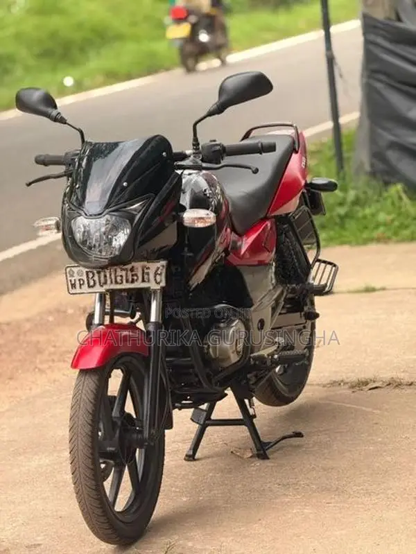 Bajaj Pulsar 150 2015