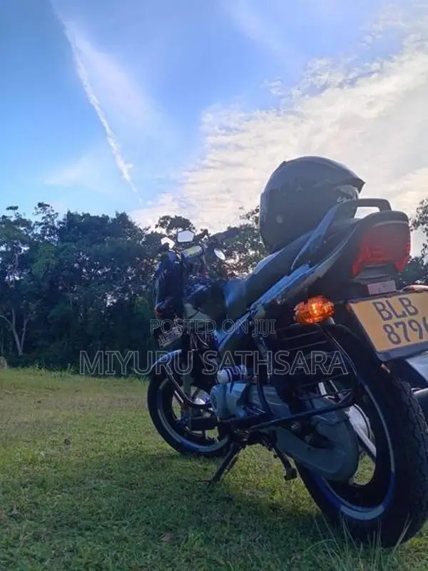 Bajaj CT100 2026