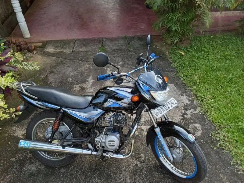 Bajaj CT100 2012