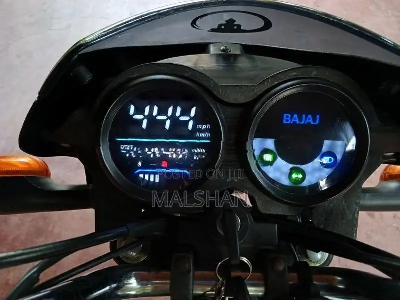 Bajaj CT100 2012