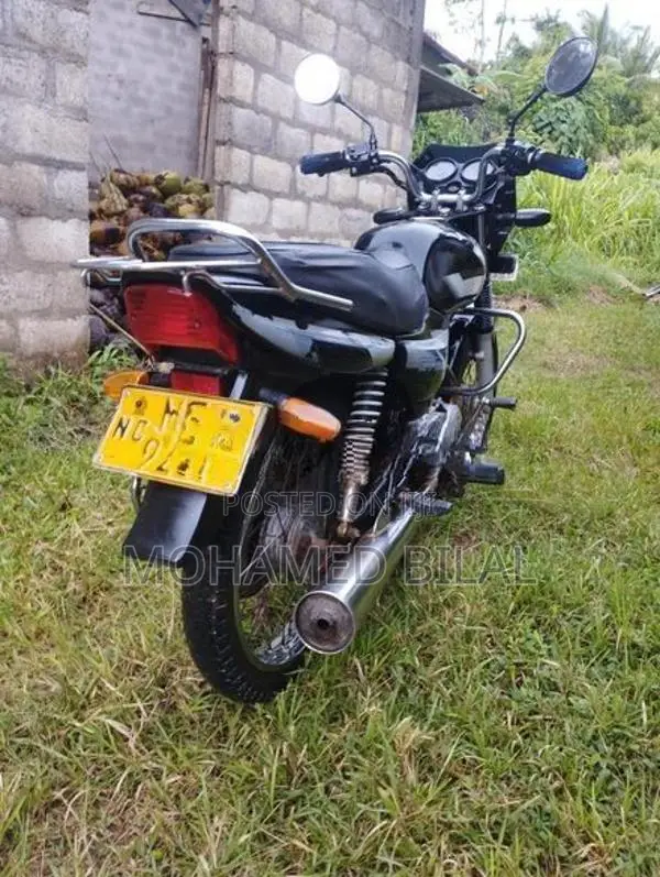 Bajaj CT100 2006