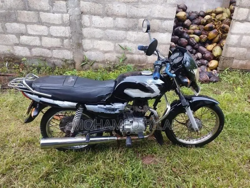 Bajaj CT100 2006