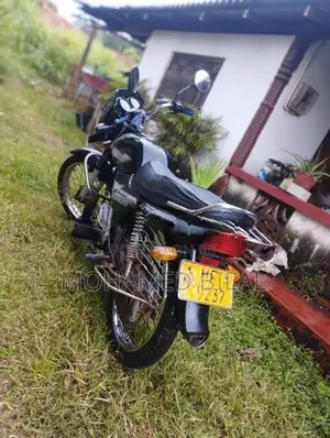 Bajaj CT100 2006