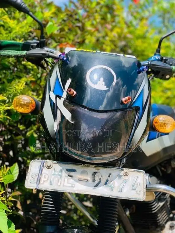 Bajaj CT100 2005