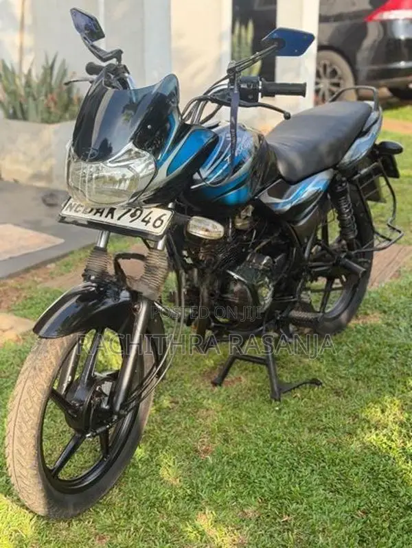 Bajaj Discover 2013