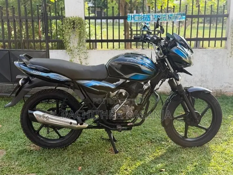 Bajaj Discover 2013