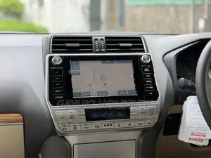 Toyota Land Cruiser Prado Modelista 2017