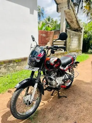 Bajaj CT100 2018