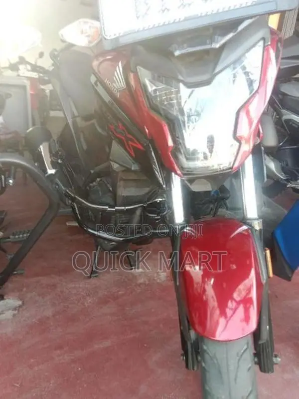Honda X-Blade 2020