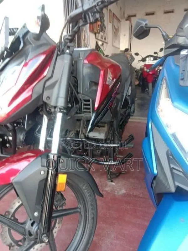 Honda X-Blade 2020