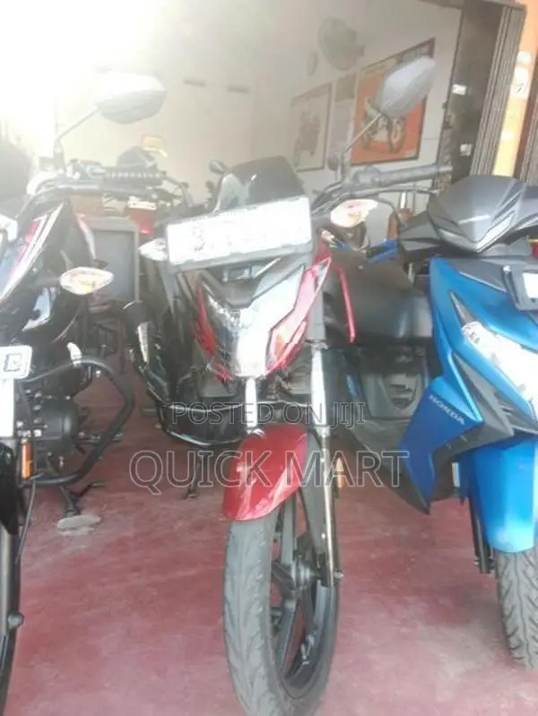 Honda X-Blade 2020