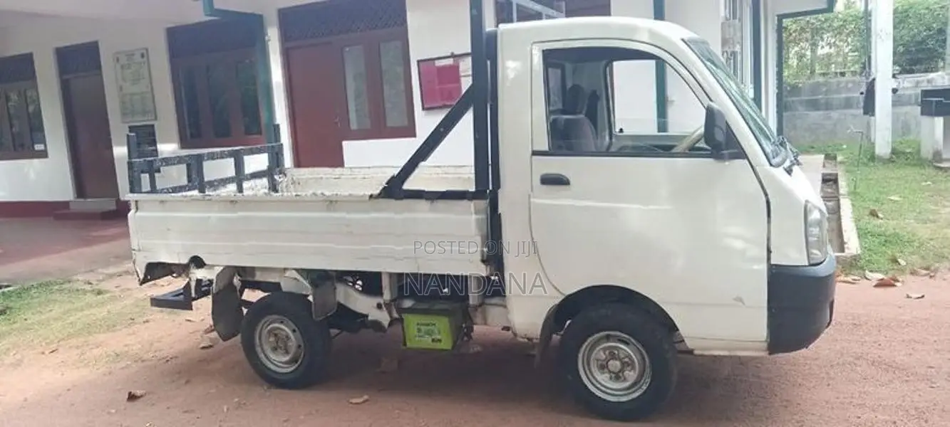 Mahindra Maxximo Maximo 2011