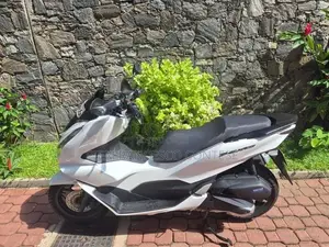 Honda PCX160 2023