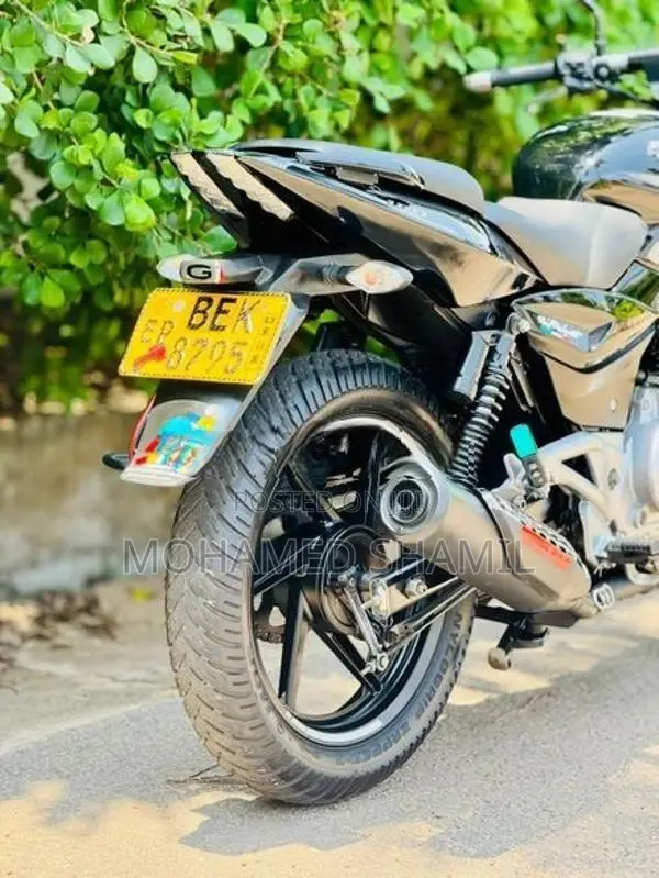 Bajaj Pulsar 180 2016