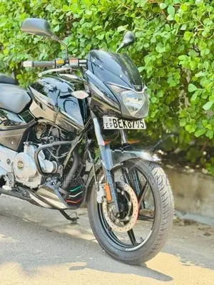 Bajaj Pulsar 180 2016