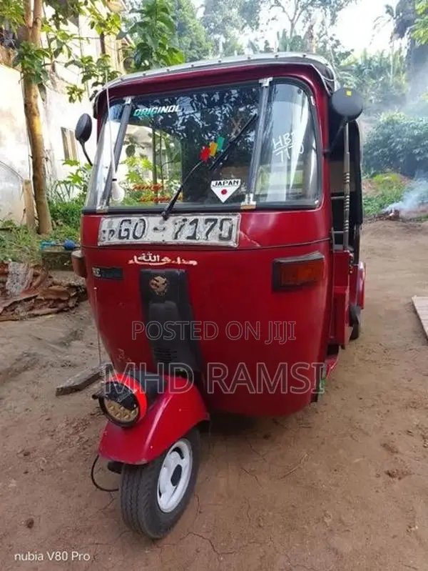 Bajaj RE 2 stroke 2005