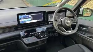 Nissan Serena HIGHWAY STAR V E-PWR 2025