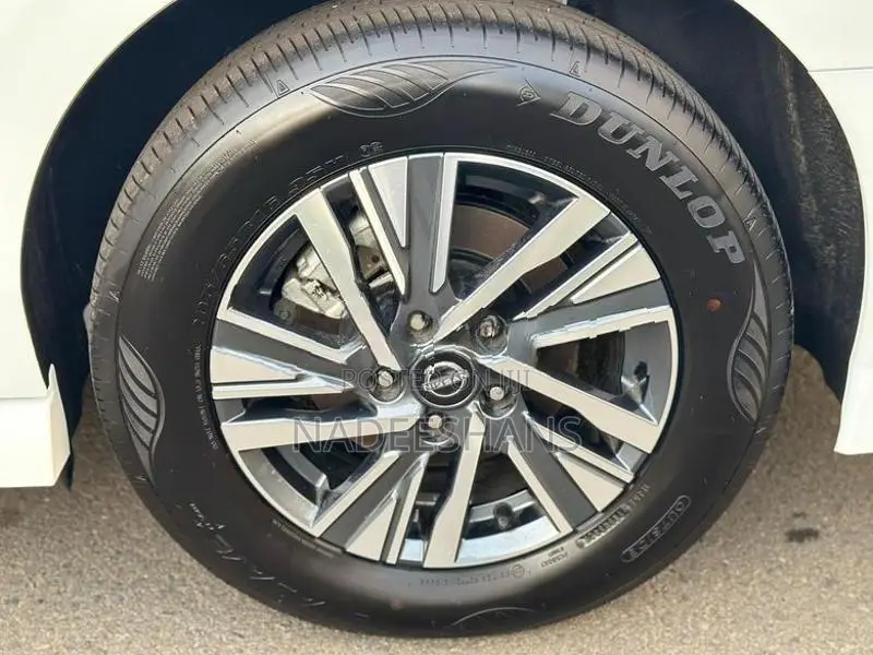 Nissan Serena HIGHWAY STAR V E-PWR 2025