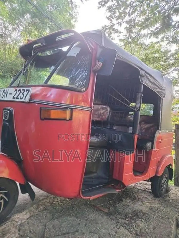 Bajaj RE 2007