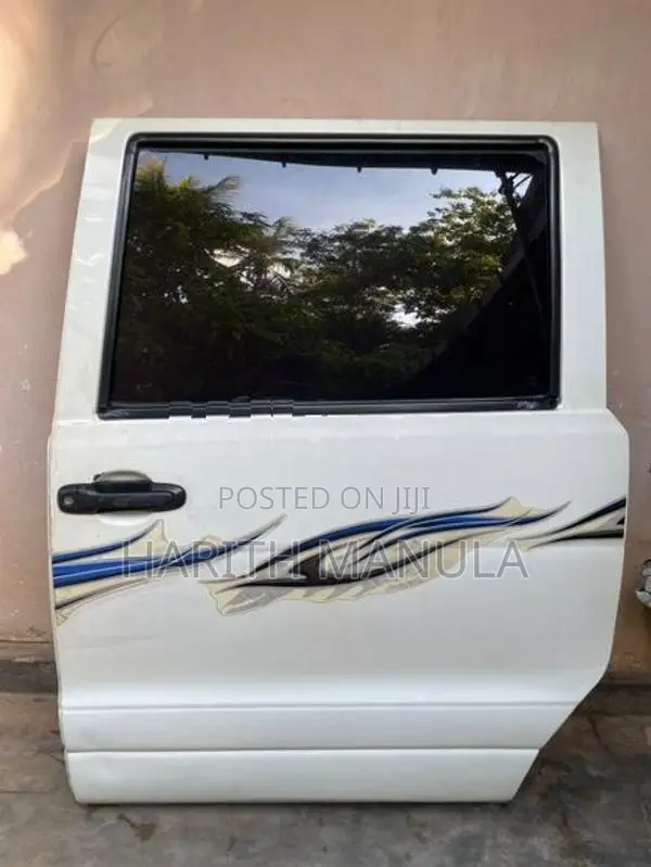 Toyota Noah Van Doors