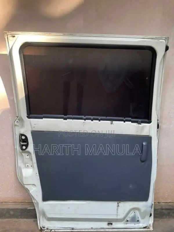 Toyota Noah Van Doors
