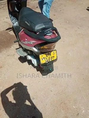 TVS Streak 2010