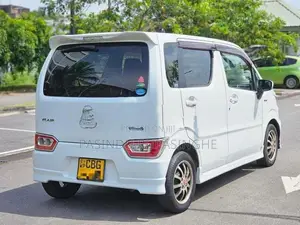 Mazda Flair 2018