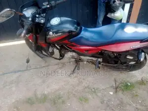 Bajaj Pulsar 150 2016
