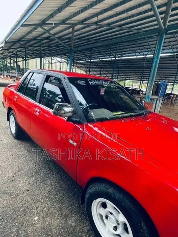 Nissan Sunny 1982