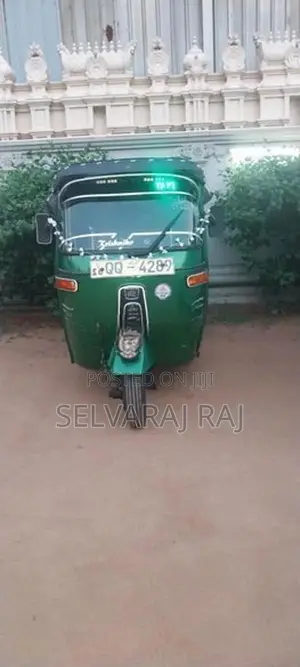 Bajaj RE 2008