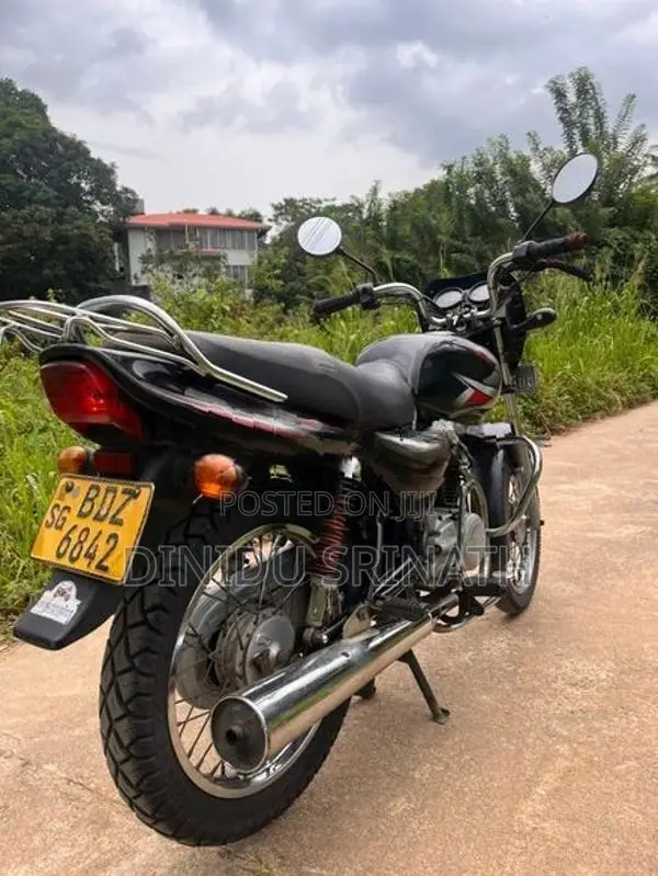 Bajaj CT100 2016