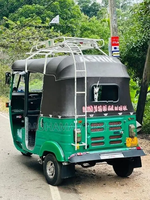 Bajaj RE 2004