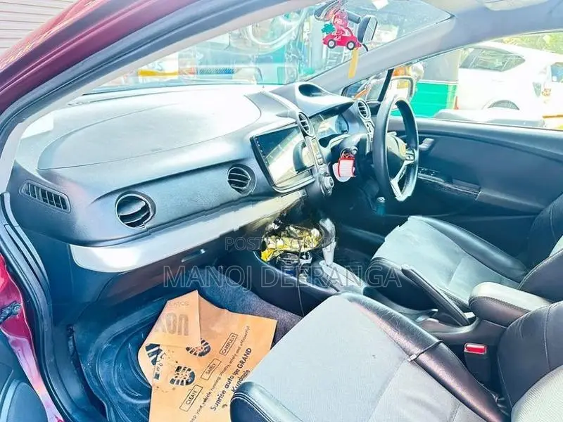 Honda Insight ZE3 2012