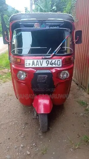Bajaj RE Petrol Miter 2015