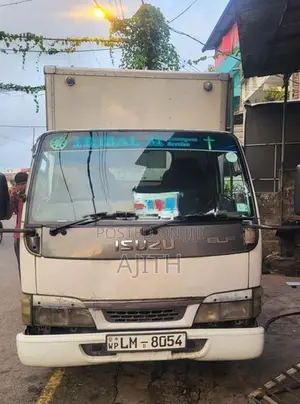 Isuzu Elf 2017