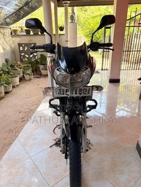 Bajaj Discover 125 2016