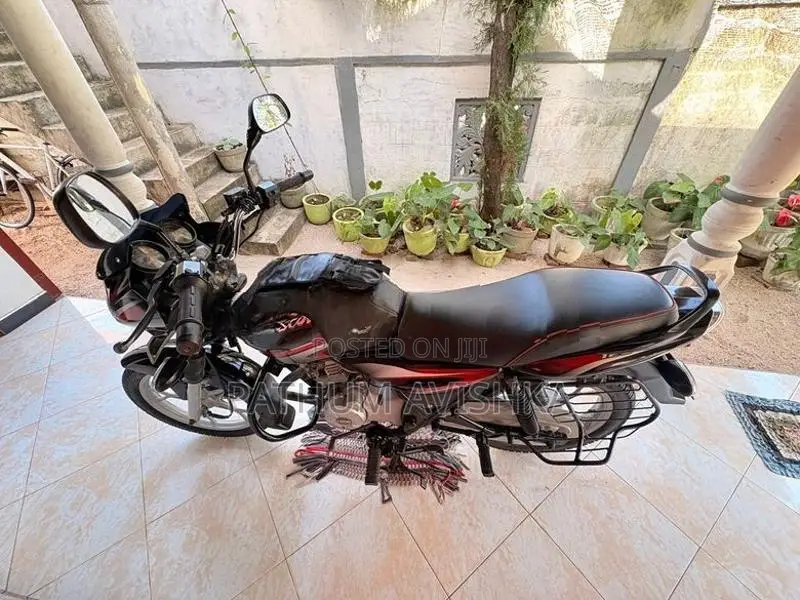 Bajaj Discover 125 2016