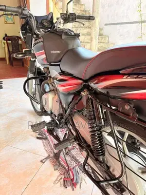 Bajaj Discover 125 2016