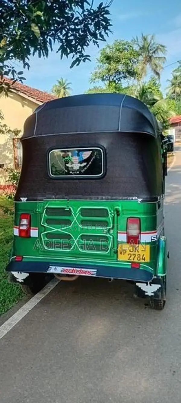 Bajaj RE 2004
