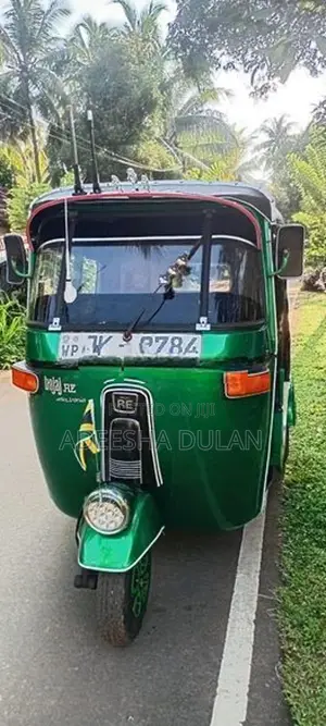 Bajaj RE 2004