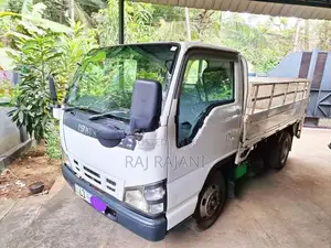 Isuzu Elf 2006