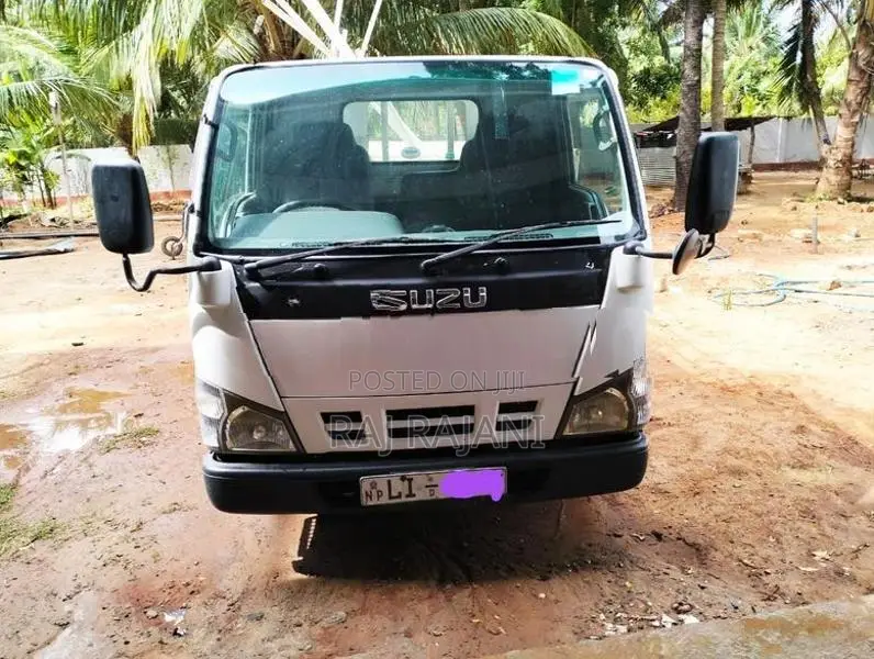 Isuzu Elf 2006