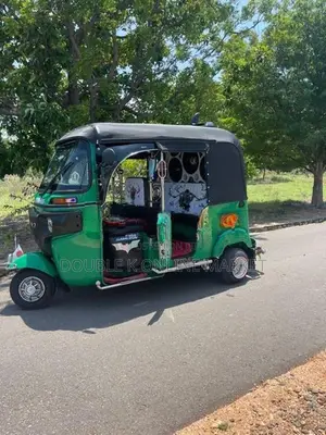 Bajaj RE 2025