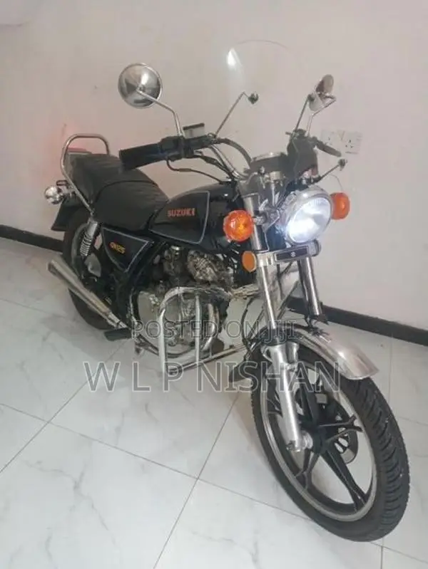 Suzuki GN 125 Japan 2002