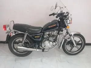 Suzuki GN 125 Japan 2002