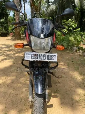 Bajaj Platina 100 2016