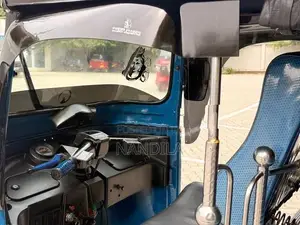 Bajaj RE 2011