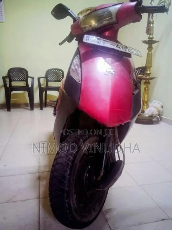 Bajaj Kristal 2009
