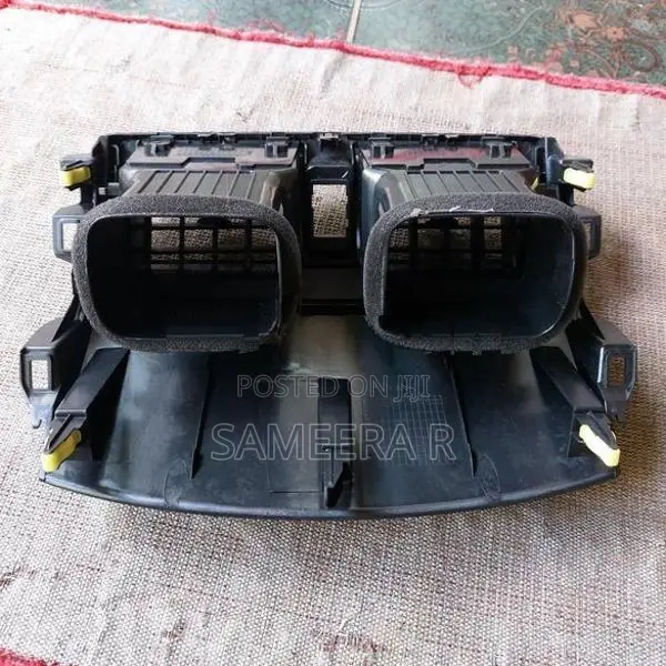 Toyota Corolla Axio 141 Center AC Vent
