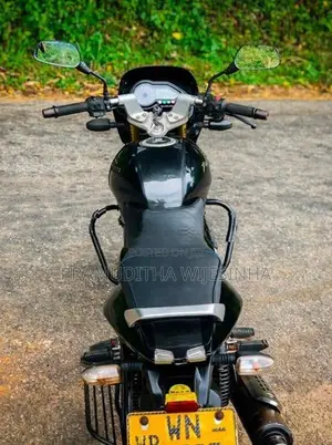 Bajaj Pulsar 150 2011